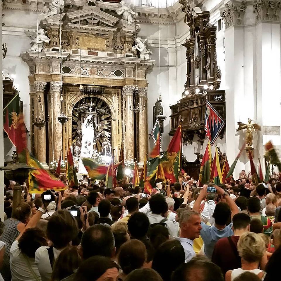 palio-giubilo-e-benedizione-in-provenzano