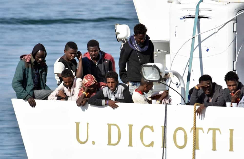 migranti nave diciotti-2