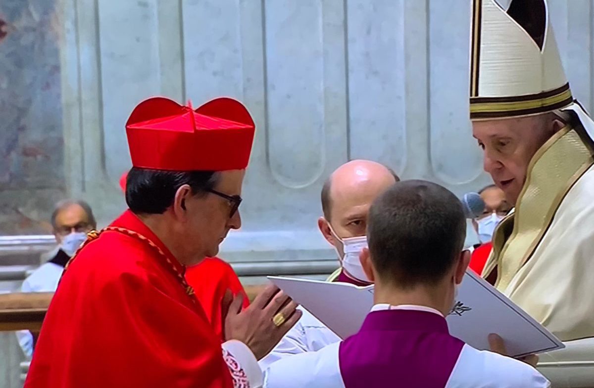 un-anno-fa-papa-francesco-creo-cardinale-larcivescovo-lojudice-gli-auguri-della-chiesa-di-siena-colle-di-valdelsa-montalcino