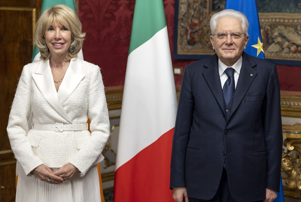il-28-1-il-card-lojudice-incontra-s-e-lambasciatrice-dirlanda-presso-la-repubblica-italiana