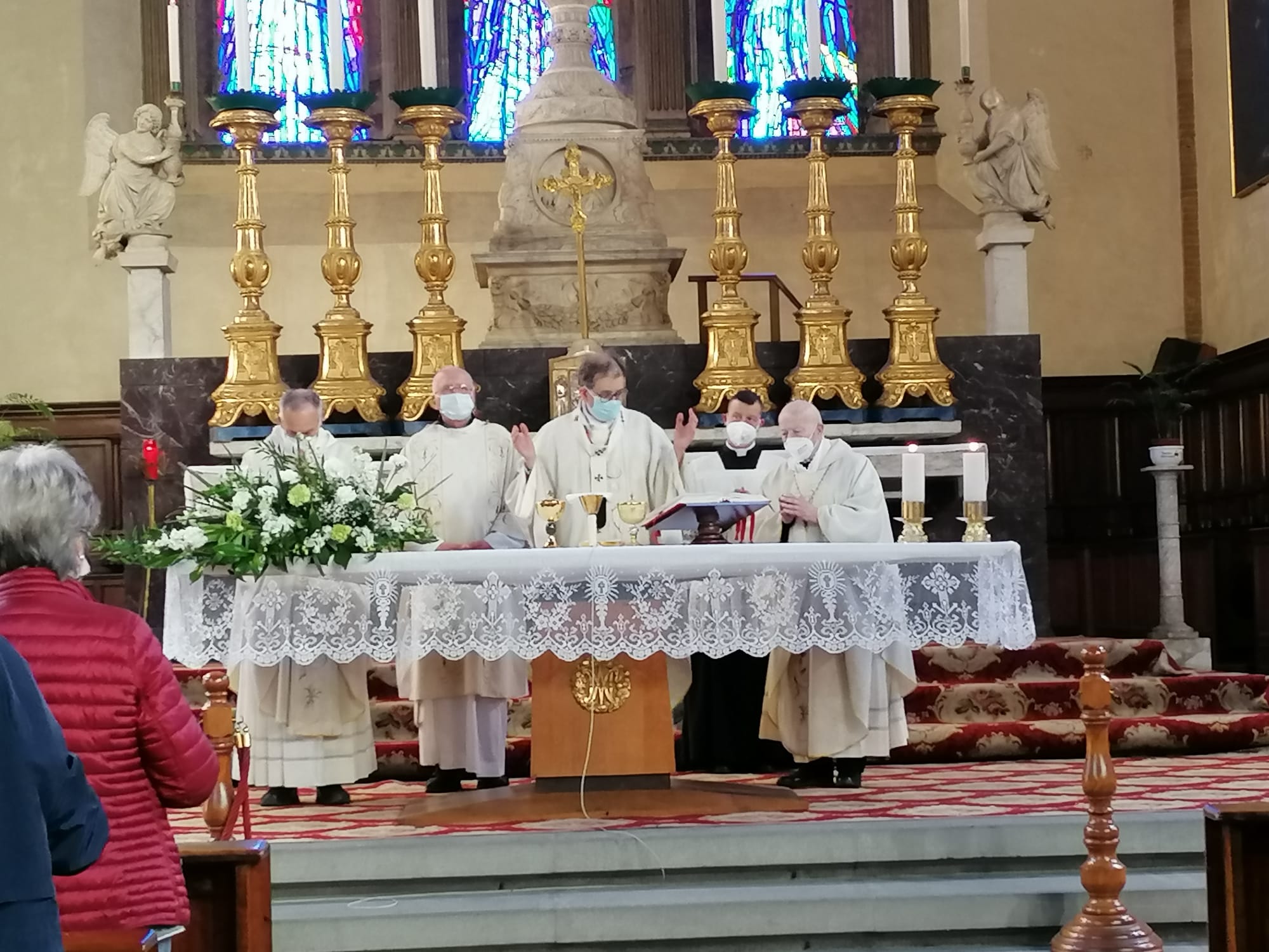 per-la-festa-liturgica-di-santa-caterina-due-celebrazioni-al-santuario-in-fontebranda-e-san-domenico-presiedute-dallarcivescovo