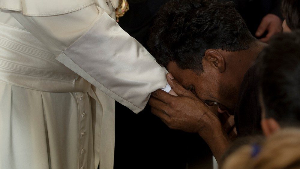 messaggio-del-papa-per-la-108ma-giornata-mondiale-del-migrante-e-del-rifugiato