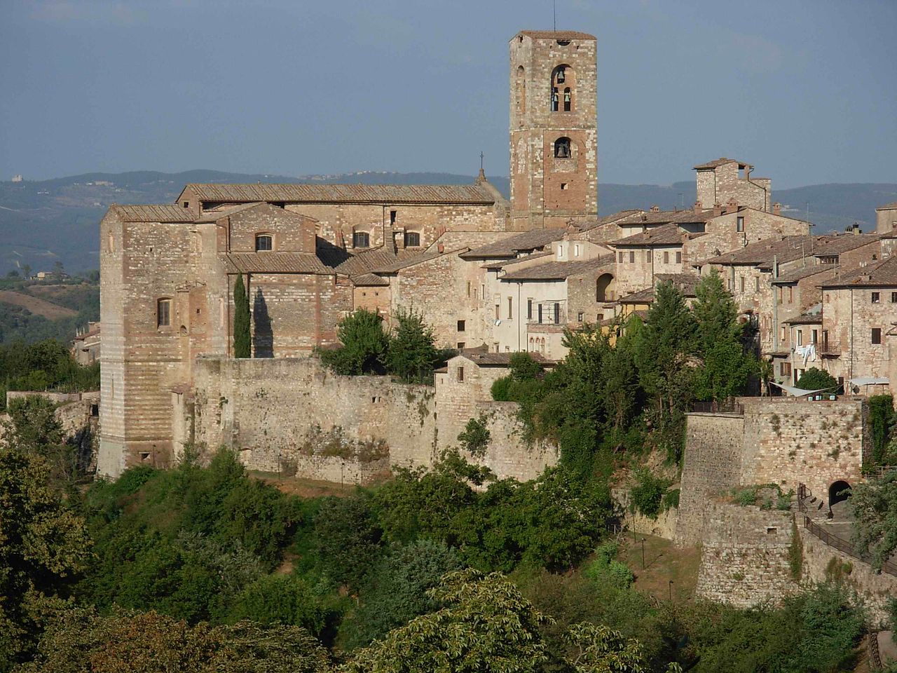 colle-di-val-delsa-per-le-giornate-del-fai-apertura-straordinaria-della-sala-di-santalberto-nel-palazzo-vescovile