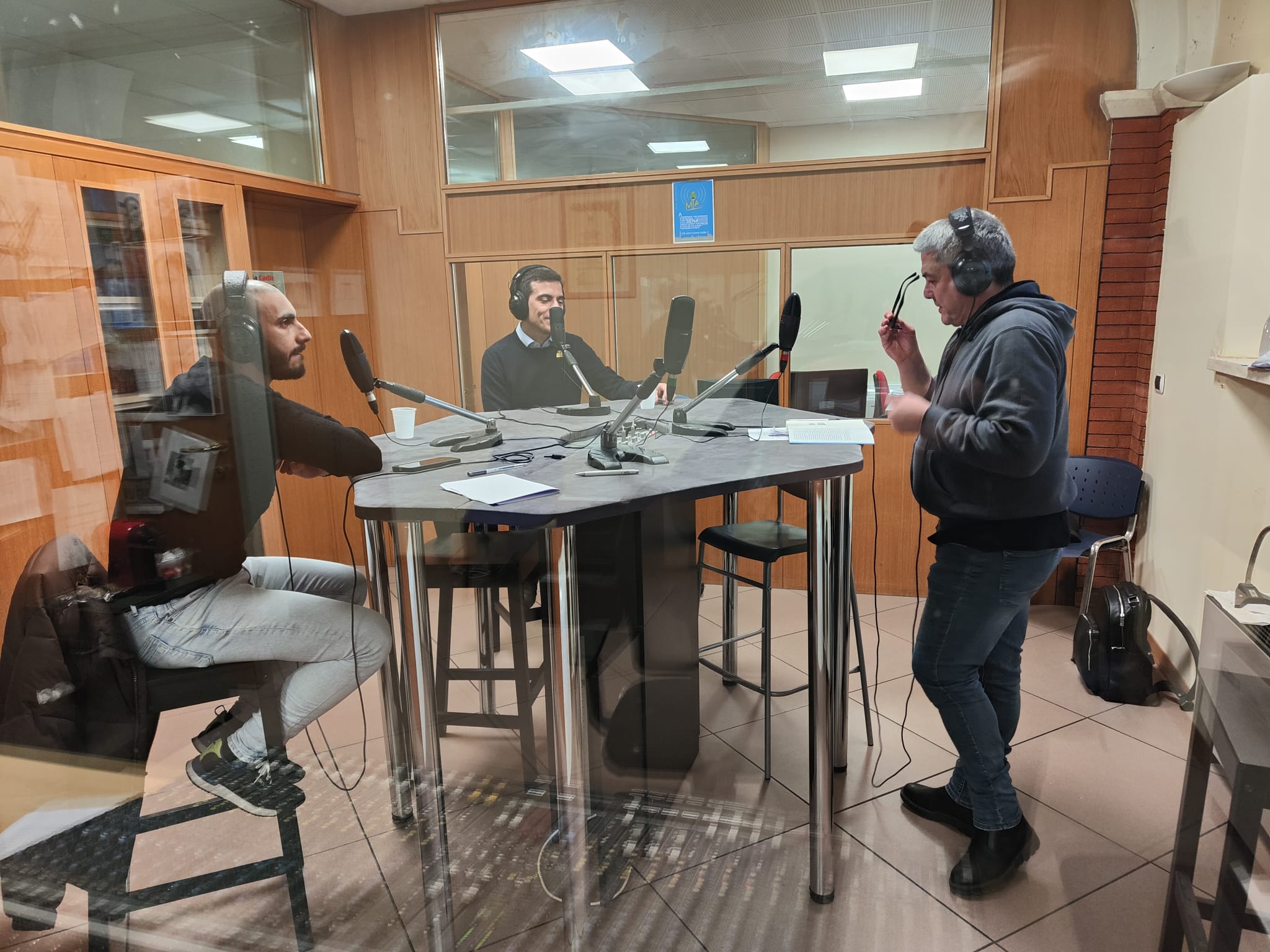 mia-radio-festeggia-la-giornata-mondiale-della-radio-con-le-interviste-al-card-lojudice-al-sindaco-di-siena-e-al-presidentedella-provincia