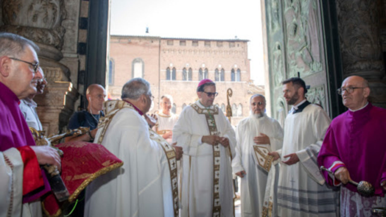 oggi-il-iv-anniversario-dellingresso-nellarcidiocesi-del-card-lojudice