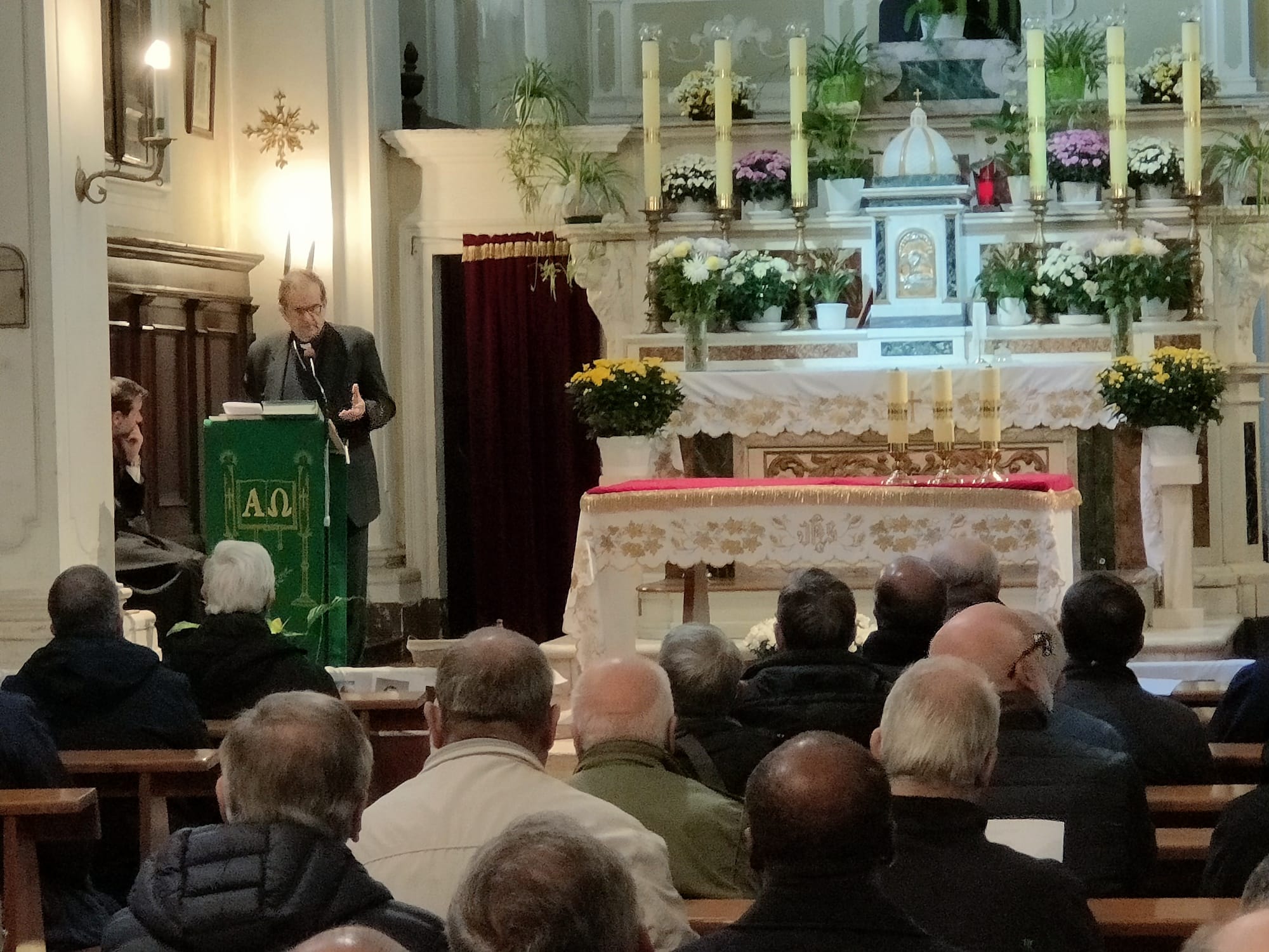 a-sinalunga-lincontro-del-clero-delle-due-chiese-sorelle-siena-colle-di-val-delsa-montalcino-e-montepulciano-chiusi-pienza