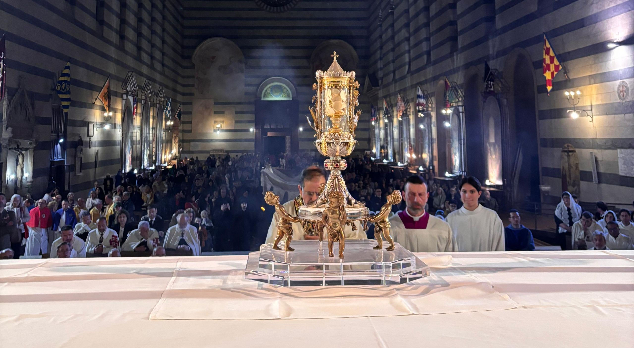 la-celebrazione-del-corpus-domini-a-siena