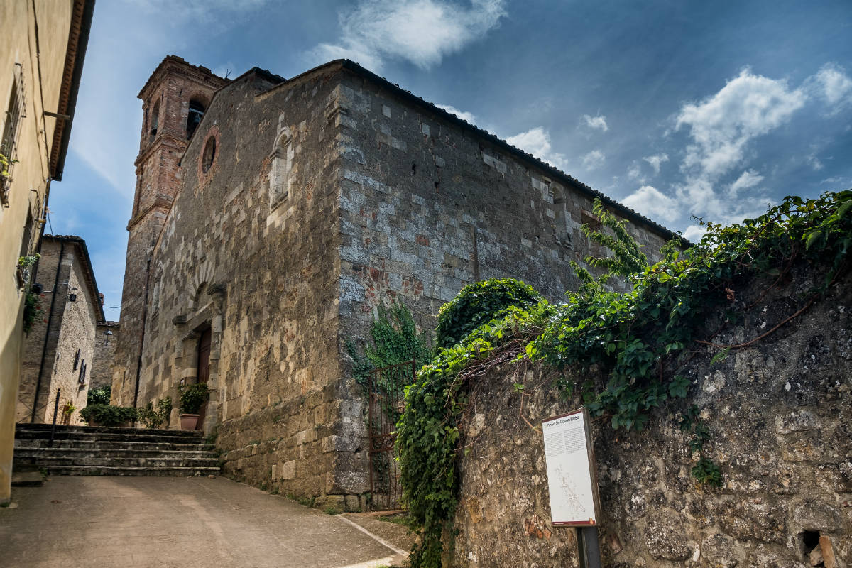 casole-delsa-il-12-7-a-mensano-il-concerto-la-pieve-di-canto-incanto
