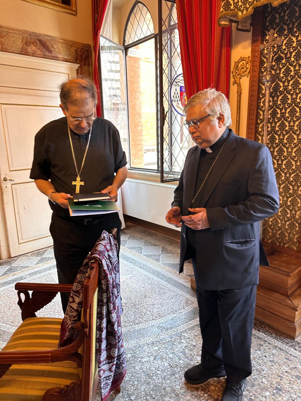 siena-e-il-pakistan-piu-vicini-ieri-lincontro-tra-il-card-lojudice-e-mons-sohan