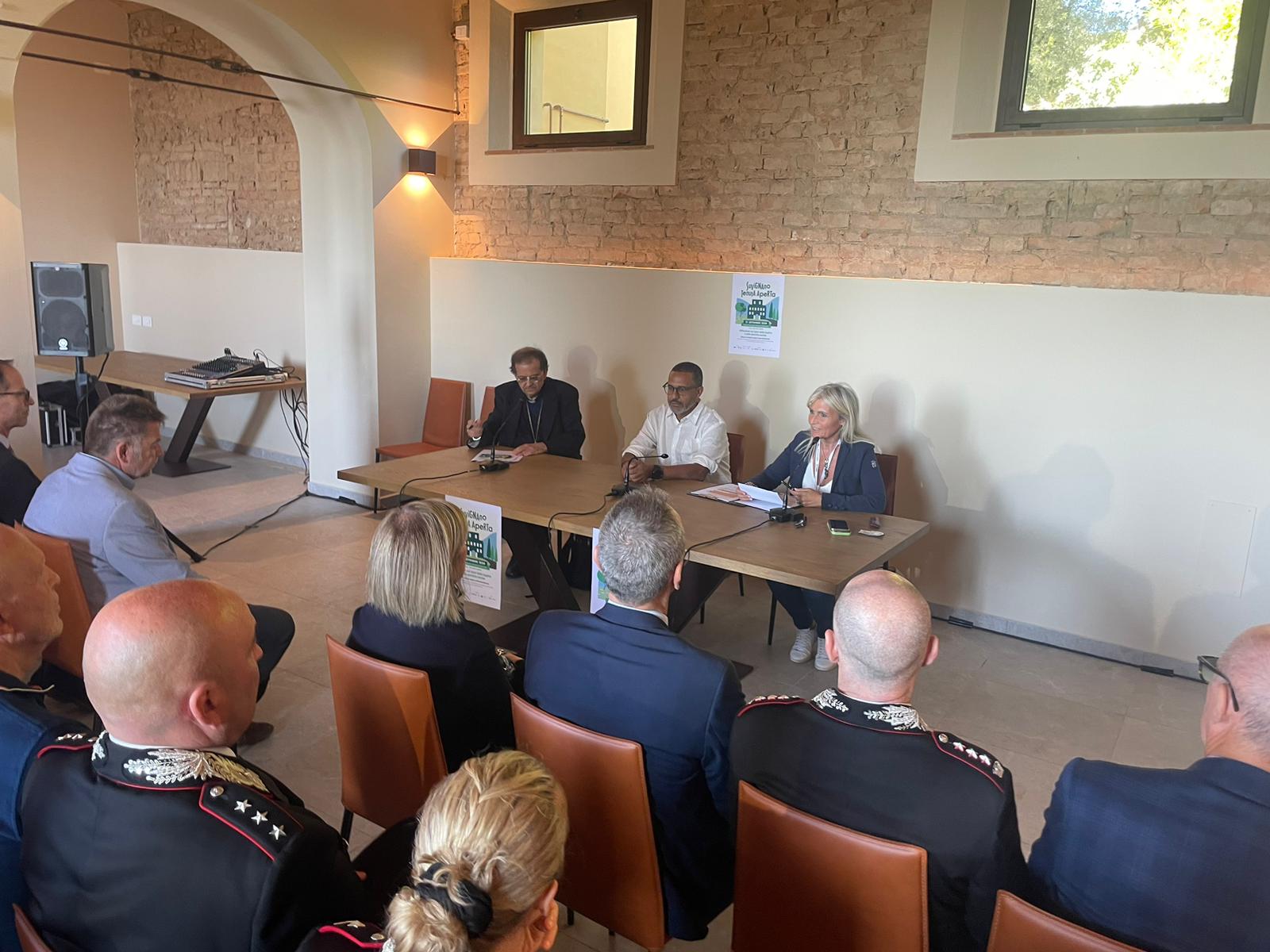 oggiil-card-lojudice-con-i-bambini-di-s-domenico-e-poi-a-suvignano