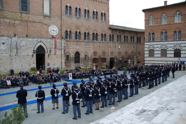siena_celebrazioni_166_anniversario_polizia_-45