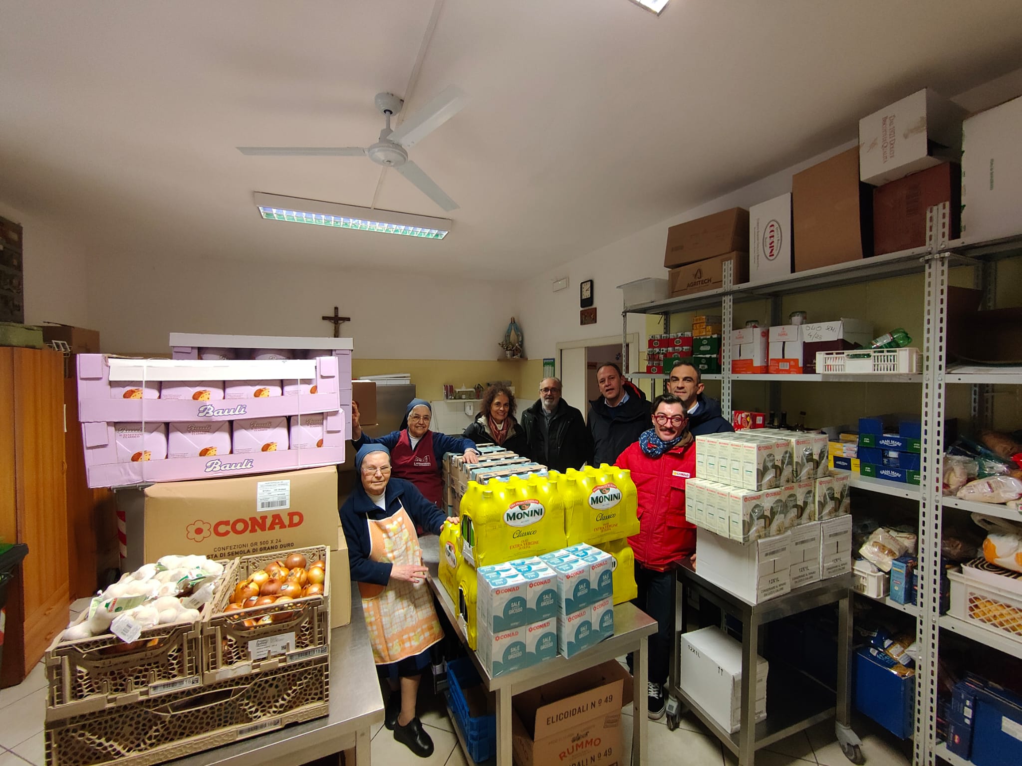 natale-le-donazioni-dalla-conad-e-opera-laboratori-per-la-caritas-di-siena
