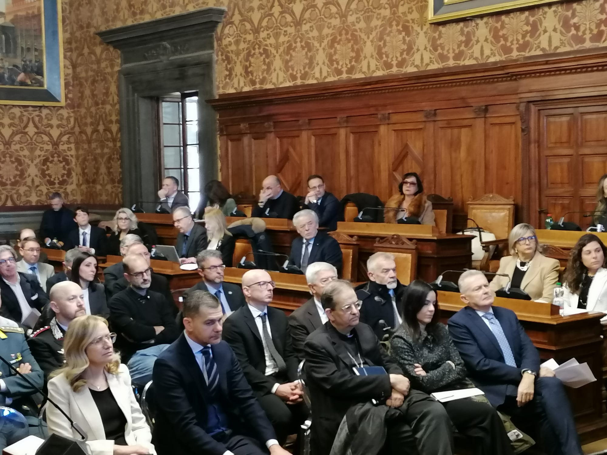 a-siena-consiglio-straordinario-sul-lavoro-presente-il-card-lojudice-che-sul-tema-aveva-proposto-stati-generali