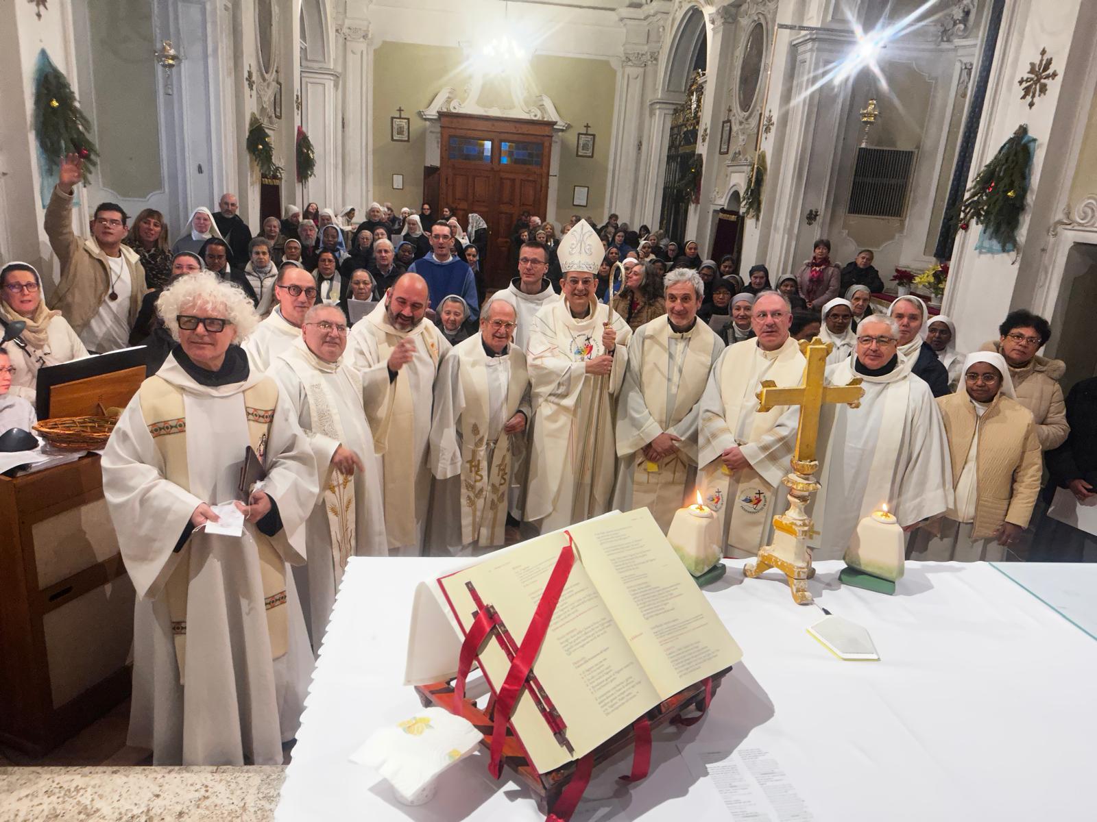 a-sinalunga-la-celebrazione-della-xxix-giornata-della-vita-consacrata-interdiocesana