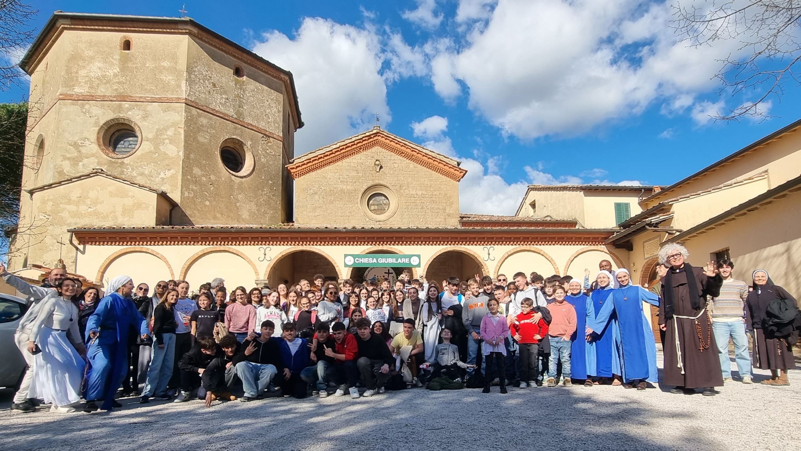 sinalunga-ieri-oltre-120-ragazzi-allincontro-interdiocesano-di-preparazione-al-giubileo