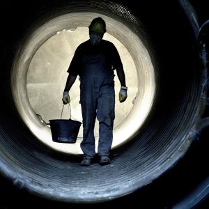 workers-501396_1280
