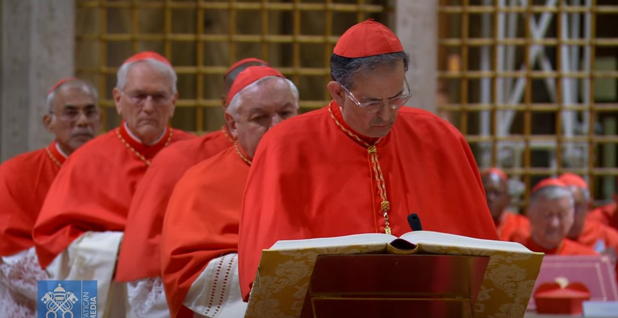 conclave-il-giuramento-del-card-lojudice-nella-cappella-sistina-il-video