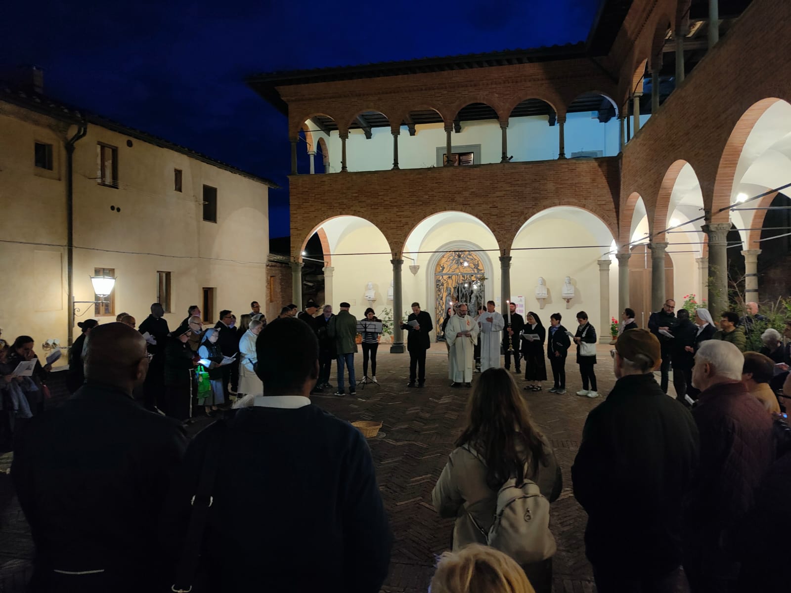 siena-ieri-il-ringraziamento-per-il-dono-del-papa-e-la-preghiera-per-le-vocazioni