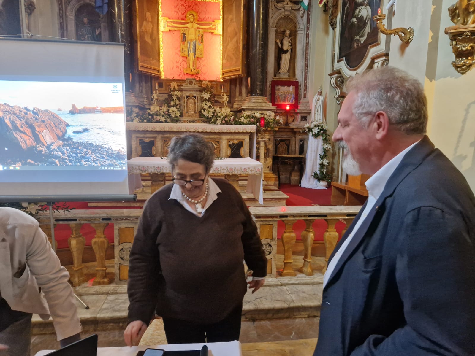 siena-ieri-la-conferenza-su-s-francesco-e-s-caterina-e-il-mistero-delle-stimmate