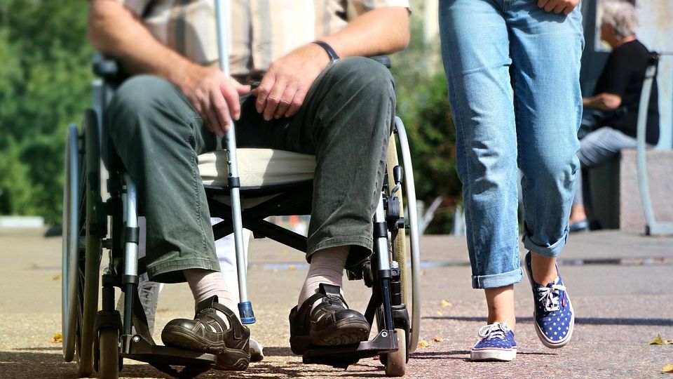 wheelchair-1629490_960_720