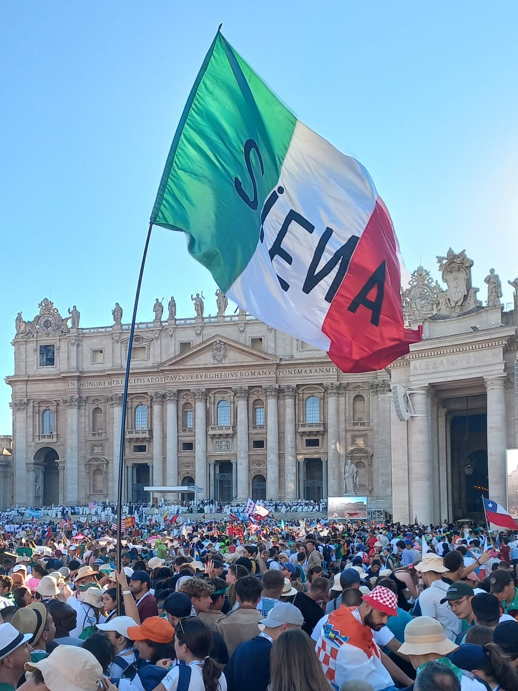 giubileo-ieri-per-i-ragazzi-di-siena-e-montepulciano-la-catechesi-con-il-card-lojudice-e-poi-la-messa-a-s-pietro
