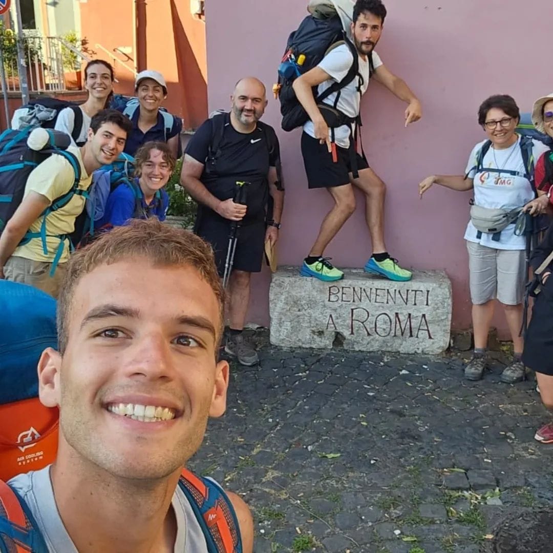 arrivati-a-roma-gli-11-pellegrini-di-siena-e-montepulciano-percorsi-oltre-250-km-a-piedi