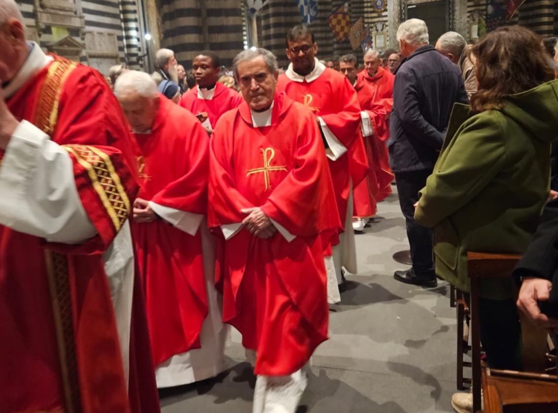 auguri-a-mons-renzo-dainelli-oggi-60-anni-di-sacerdozio