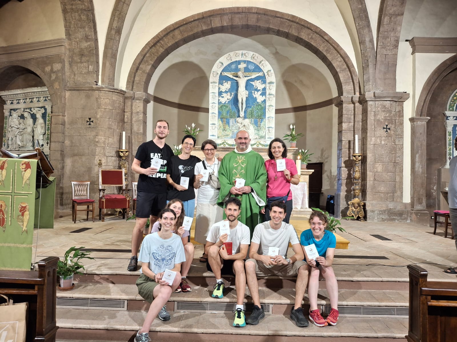 da-siena-e-montepulciano-11-giovani-in-cammino-verso-roma-sulla-via-francigena