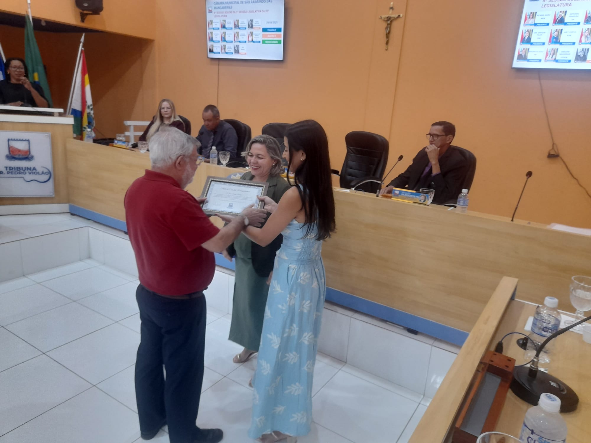a-don-poddighe-la-cittadinanzia-onoraria-di-mangabeiras-brasile-riconoscimento-per-il-suo-impegno-missionario