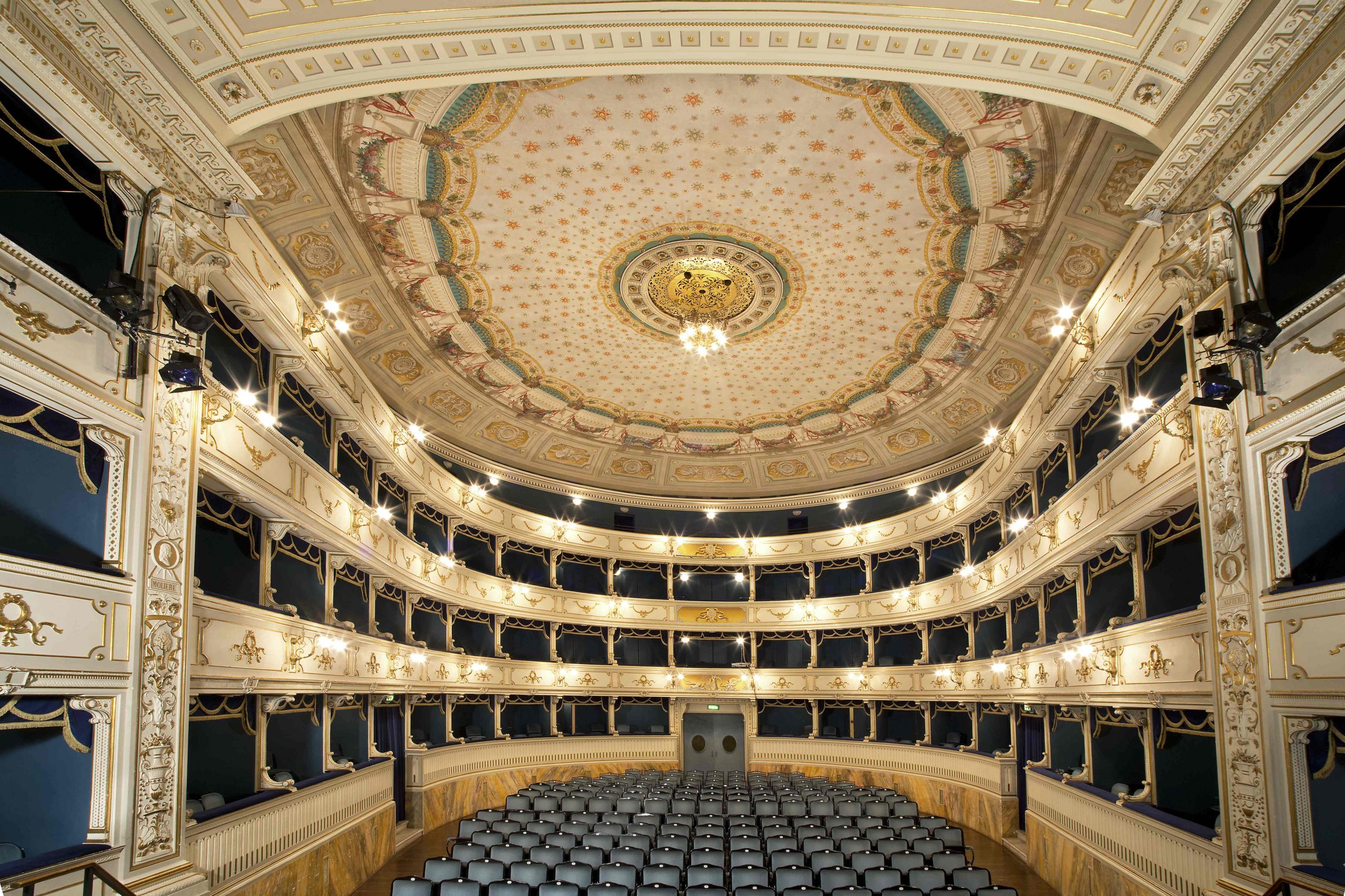 siena-l11-9-luce-dei-sogni-il-musical-dei-giovani-delloratorio-salesiano-la-magione