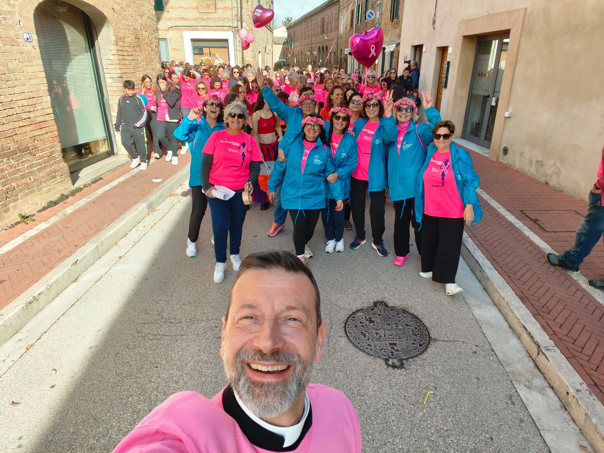 monteroni-darbia-oggi-grande-successo-del-pittarosso-pink-parade-sostenuta-anche-dalla-parrocchia