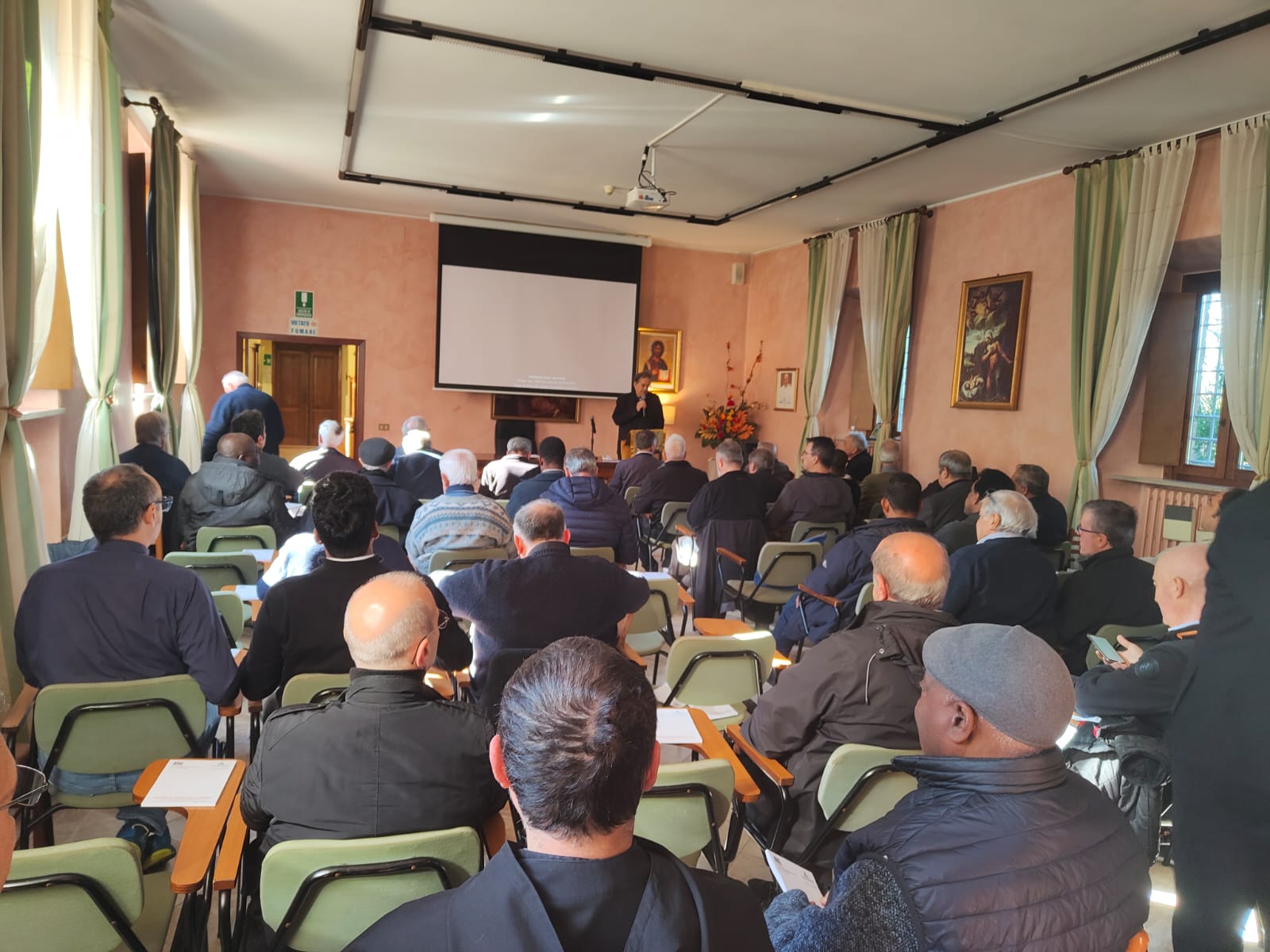 sinalunga-il-5-11-il-primo-incontro-interdiocesano-del-clero-di-siena-e-di-montepulciano
