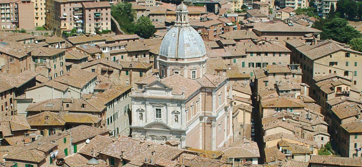 Insigne-Collegiata-di-Santa-Maria-in-Provenzano