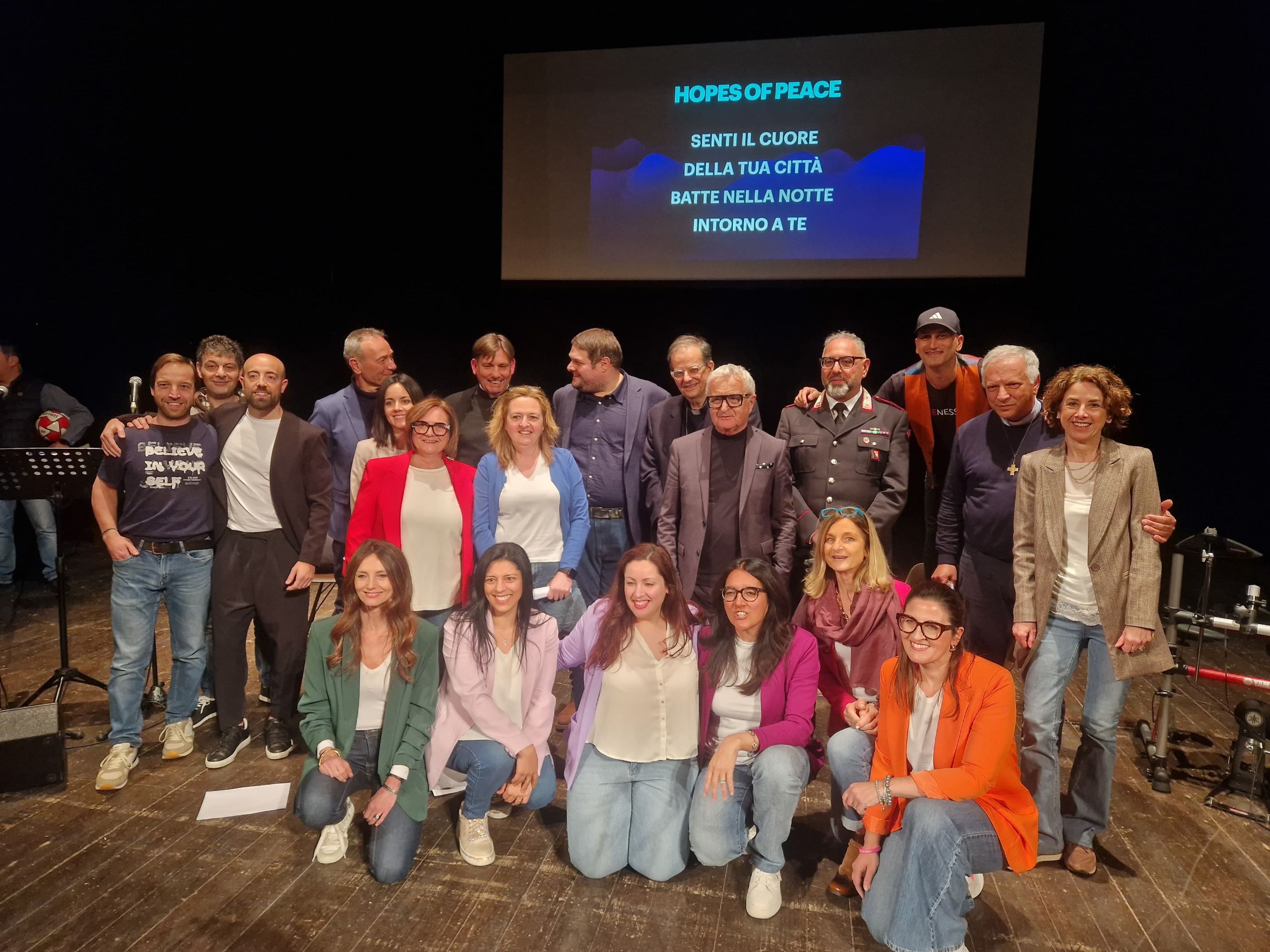 colle-di-val-delsa-ieri-lincontro-con-don-coluccia-la-vita-e-stupefacente-non-la-droga