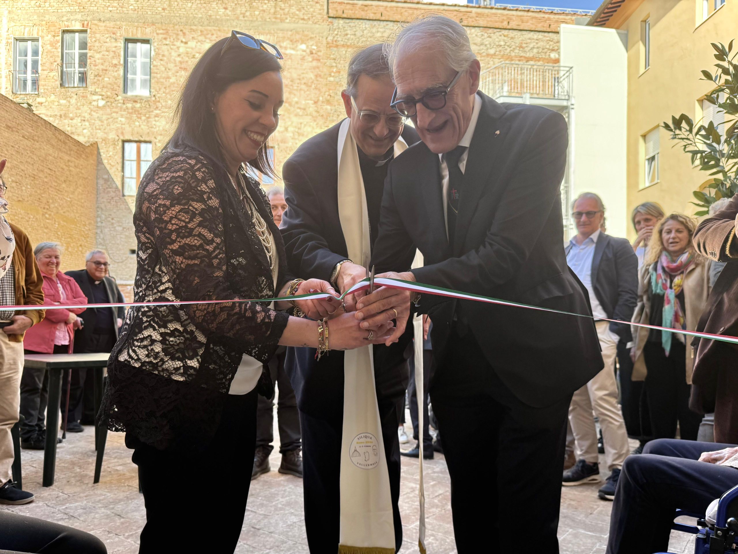 siena-il-card-lojudice-ha-benedetto-lapertura-della-nuova-rsa-salus-in-via-mascagni